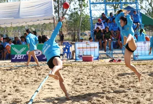 Thai candid volleyball girls