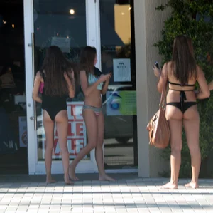 Deerfield Beach bikini girls