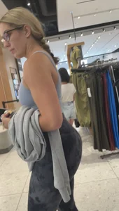 ridiculously fit blonde pawg w glasses in lulus