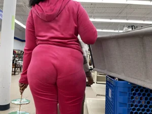 Public Beauties Series | Indian Showing VPL