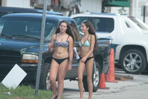 Huge collection of sexy girls out in bikinis in Florida