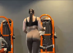 Thick jiggly Gym Pawg NVGTN (NOT OC)