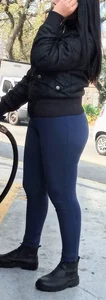 Delicious gás station girl