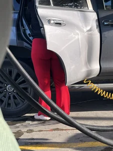Car wash cutie!