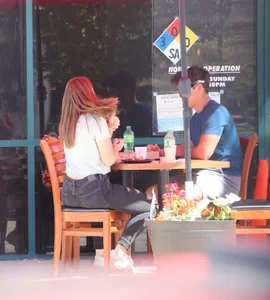 Big booty teen out to eat in tight jeans