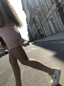 Sexy candid girl in shorts street creepshots