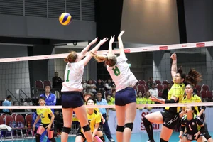 Thai candid volleyball girls