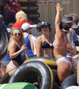 Salt River Tubing girls