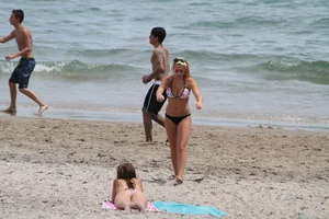 Deerfield Beach bikini girls