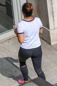 Asian girl in tight leggings with vpl