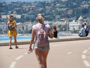 Candid cheeky blonde in short jean shorts looking hot