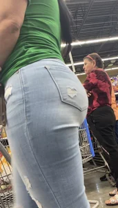 Hottest Latina Miami MILF  VPL in Tight Jeans (MEGAPOST)