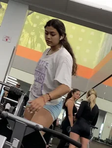 TEEN NO PANTIES SEE THROUGH LEGGINGS, PUSSY EXPOSED  TIER