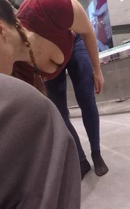 Perfect Ass in Tights VPL Candid Pics