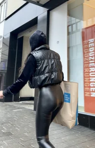 Hottest bubble ass in shiny black leggings