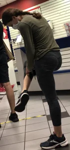 Post office leggings plus assorted thots