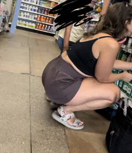 Very thick dollar store Milf