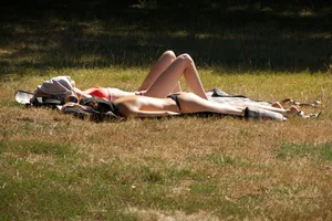 Creepshots of some girls in the park getting some sun in bikinis