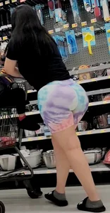 MEGA BBL milf latina with small waist in spandex bikers(OC)