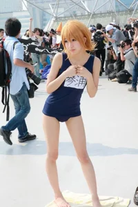Sexy Asian girls in Cosplay outfits
