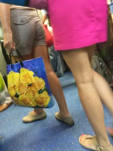 Milf in Shorts Subway Creepshot Closeup