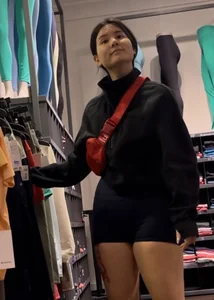 Lovely luluemon cameltoe beautiful face (OC)