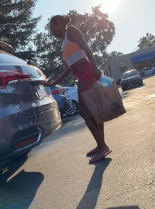 Chocolate Milf - Killer Legs &  Booty