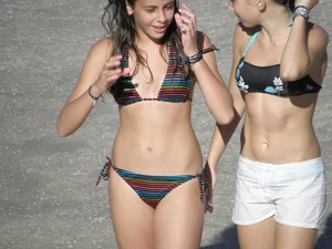 Young Skinny Girls in Swimsuits Photos