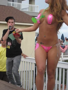 IOP Bikini Contest Drivin N' Cryin Show May 2009
