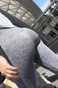 Brunette with nice ass in grey leggings (gif + closeups)