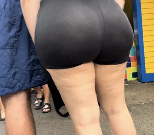 Beautiful Latina/ Massive BBL Ass Cheeks /