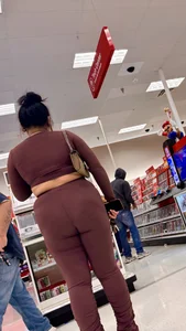Thick Juicy Asian VPL in Dark Red Flare Pants (OC)
