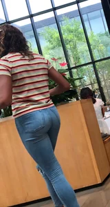 Tight round close up at the food court