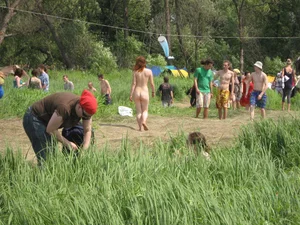 Publicly nude girls