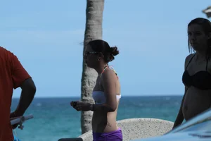 Florida beach and bikini girls