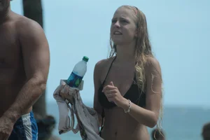 Candid Florida beach and bikini girls