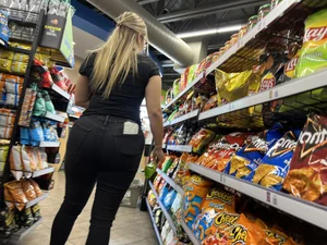 Big booty blonde baddie