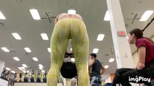 TINY PETITE TEEN YELLOW LEGGINGS   GOD TIER  ️