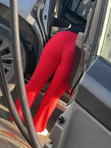 Car wash cutie!