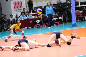 Thai candid volleyball girls