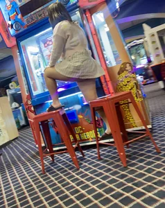 Pawg in a tiny skirt…in the arcade