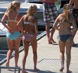 Bikini girls