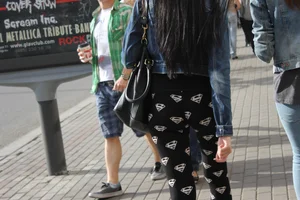 Candid Girls in Tight Pants on the Street, Creepshots Gallery