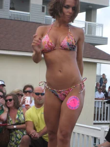 IOP Bikini Contest Drivin N' Cryin Show May 2009