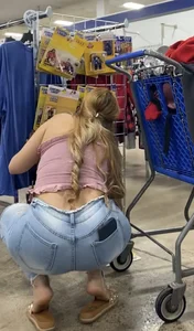 Latina Milf + Tight jeans + nice BBL
