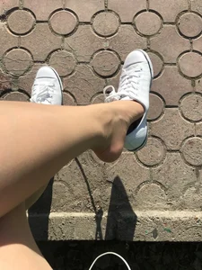 Teen Feet in Pantyhose on the Street Creepshot
