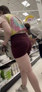 Pawg college girl in maroon shorts