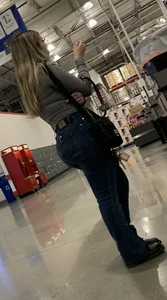 White girl with phat ass stuffed in jeans