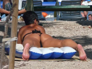 Candid beach and bikini babes