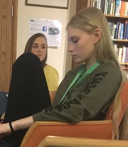 A Nice Elvish-type Girl Library Creepshots